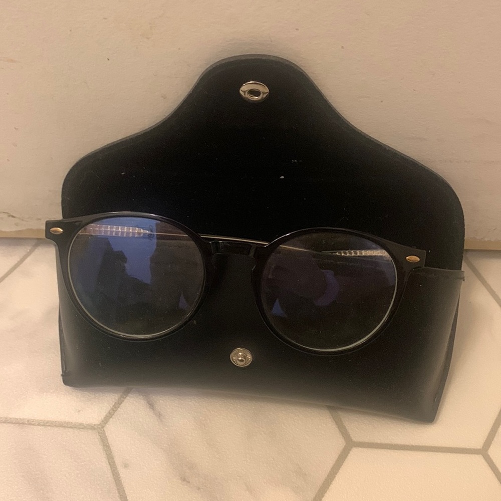 Blue light glasses
